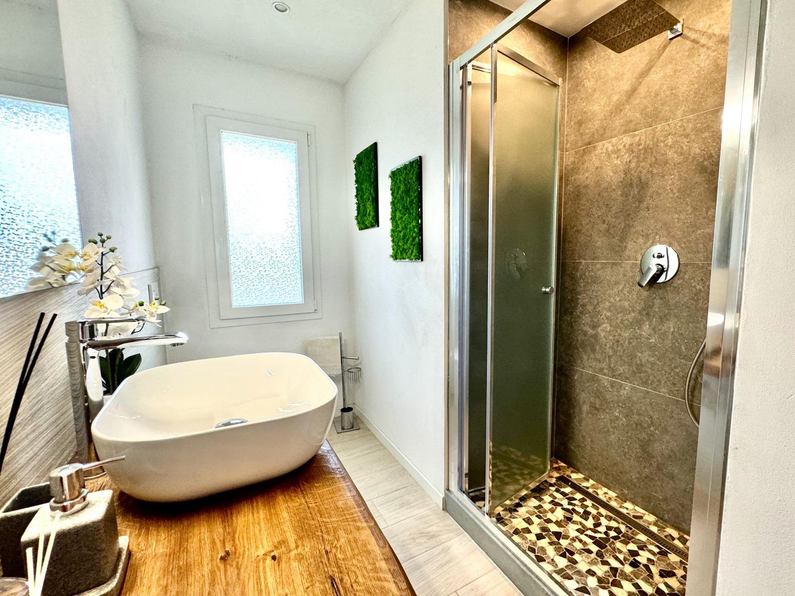 Bagno 1 con doccia