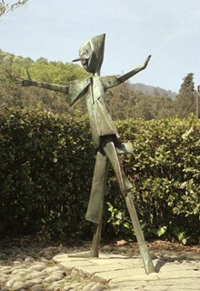 Scultura di Pinocchio nel Parco di Collodi